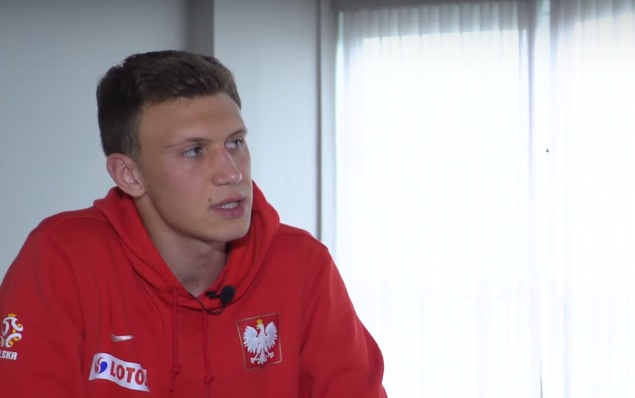 Krystian Bielik dołączy do Krzysztofa Piątka?! AC Milan złożył atrakcyjną ofertę, ale pojawił się problem