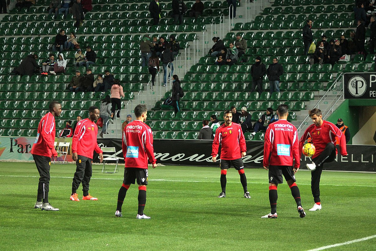 Beniaminek LaLiga kupił nowego napastnika