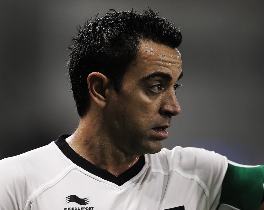 Kibice w Katarze mają dość legendarnego gracza FC Barcelony. Domagają się jego zwolnienia. "Xavi out!" [WIDEO]