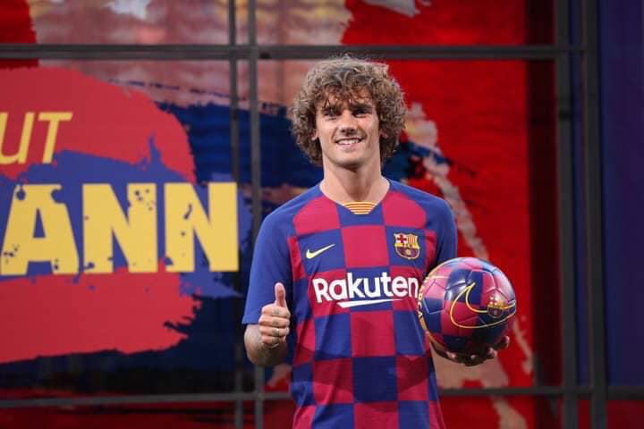 Antoine Griezmann wybrał ulubioną legendę FC Barcelony. Francuz odpowiedział na pytania od internautów [WIDEO]