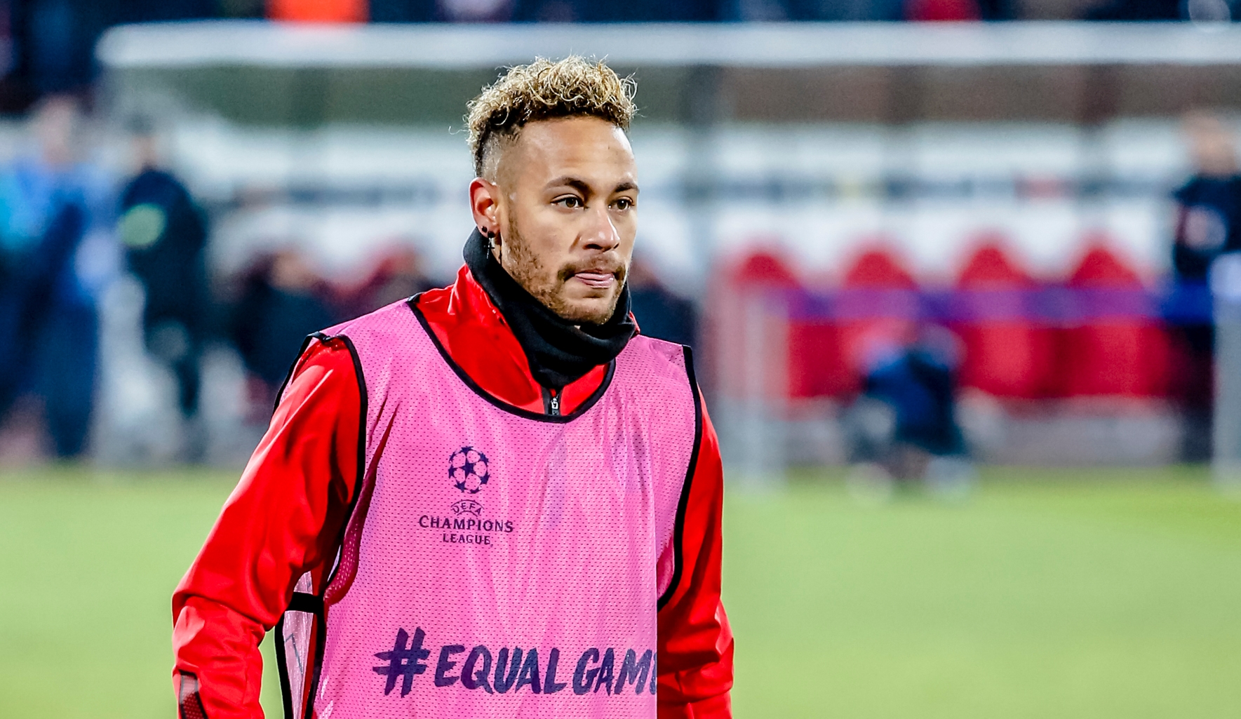 Przedstawiciele PSG spotkali się z paryskimi ultrasami. Prosili ich o brak agresji wobec Neymara