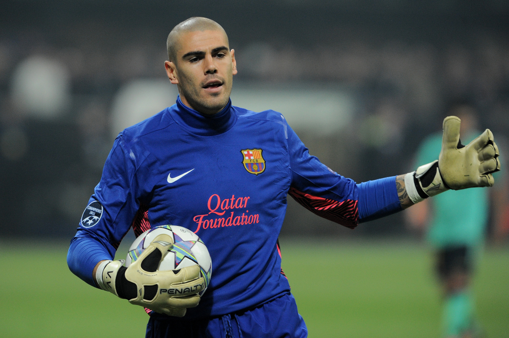Victor Valdes pożegnał się z pracą w FC Barcelonie już po 80 dniach. Ostry konflikt z Kluivertem