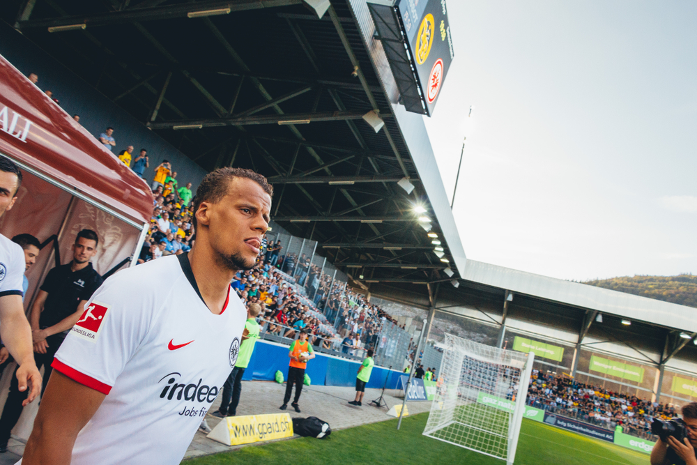 Amerykanin na dłużej w Eintrachcie Frankfurt