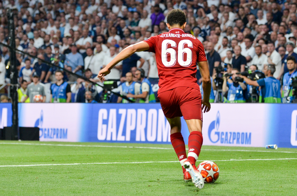 Kuriozalne wybory dziennikarza ze Sri Lanki w plebiscycie Złotej Piłki. Alexander-Arnold i Aubameyang w TOP5
