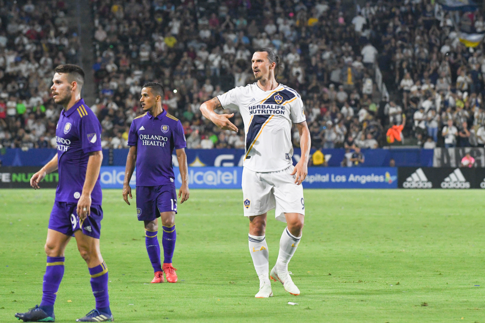 Jose Mourinho znów ze Zlatanem Ibrahimoviciem? Szwed może być jego pierwszym transferem w Tottenhamie
