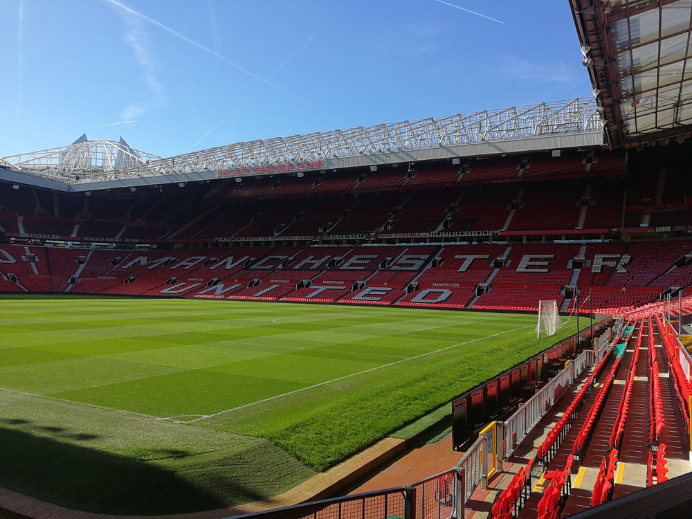 Kibice wrócą na stadiony Premier League. Jest wstępna data