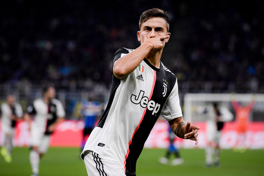 Grad goli i wygrane faworytów w LM! Trzy "piątki", dwa gole Lewandowskiego, bohater Dybala! [WIDEO]