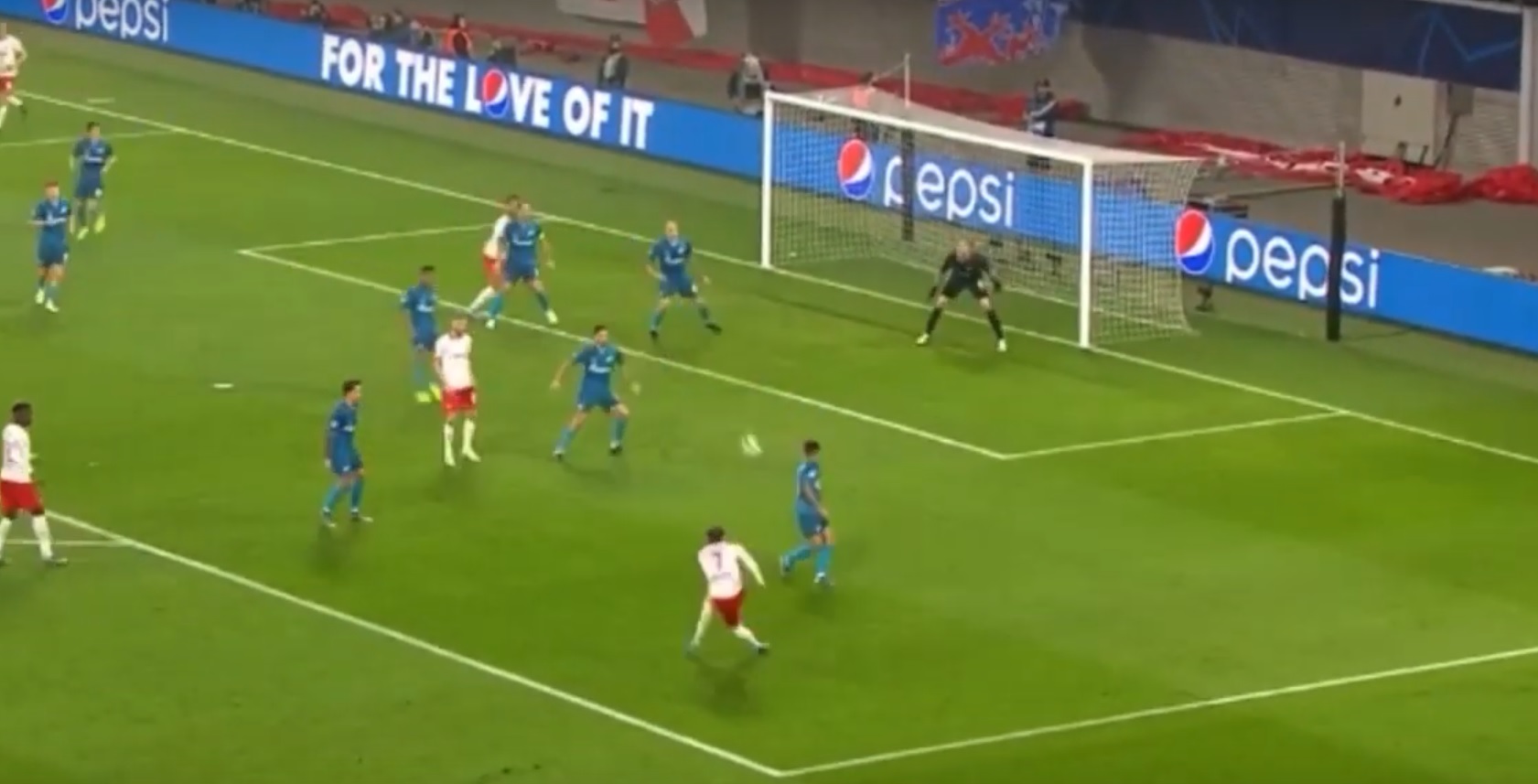 Ajax słabszy od Chelsea, wygrana RB Lipsk w Lidze Mistrzów. Fenomenalny gol z woleja! [WIDEO]