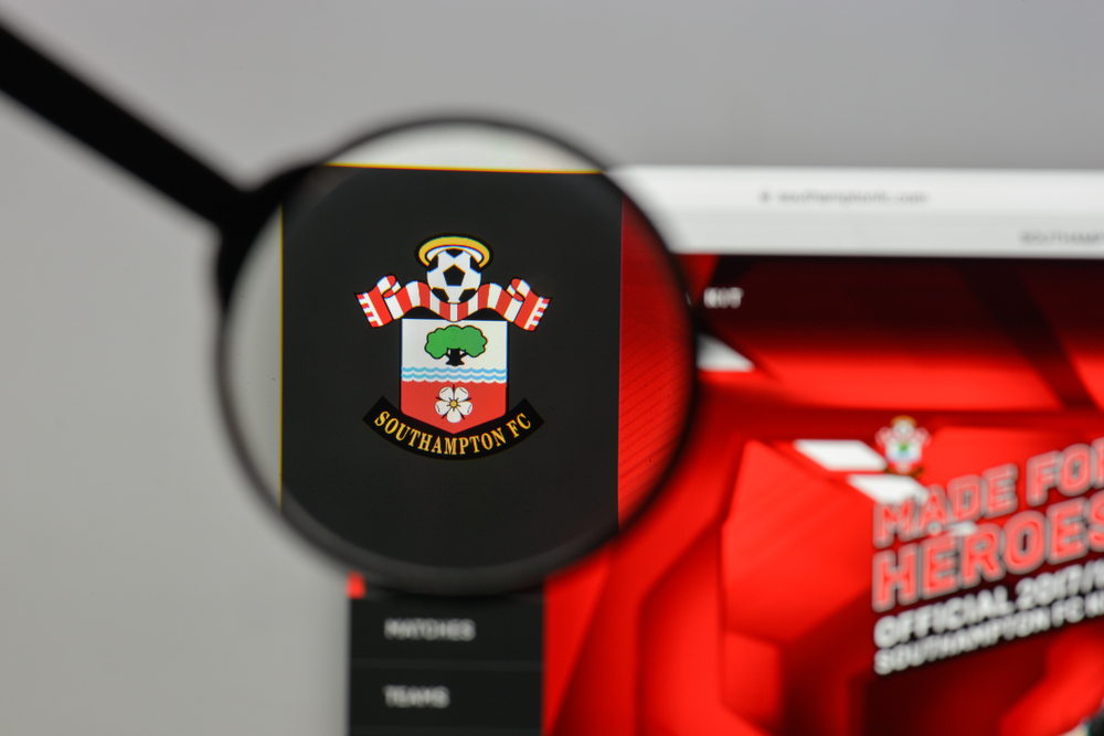 Southampton chce usunąć pomnik legendy. Skandal pedofilski w tle