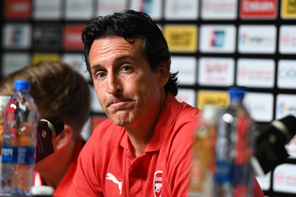 Były obrońca Arsenalu nie ma litości dla Unaia Emery'ego. "Drużyna prezentuje formę na spadek z ligi"