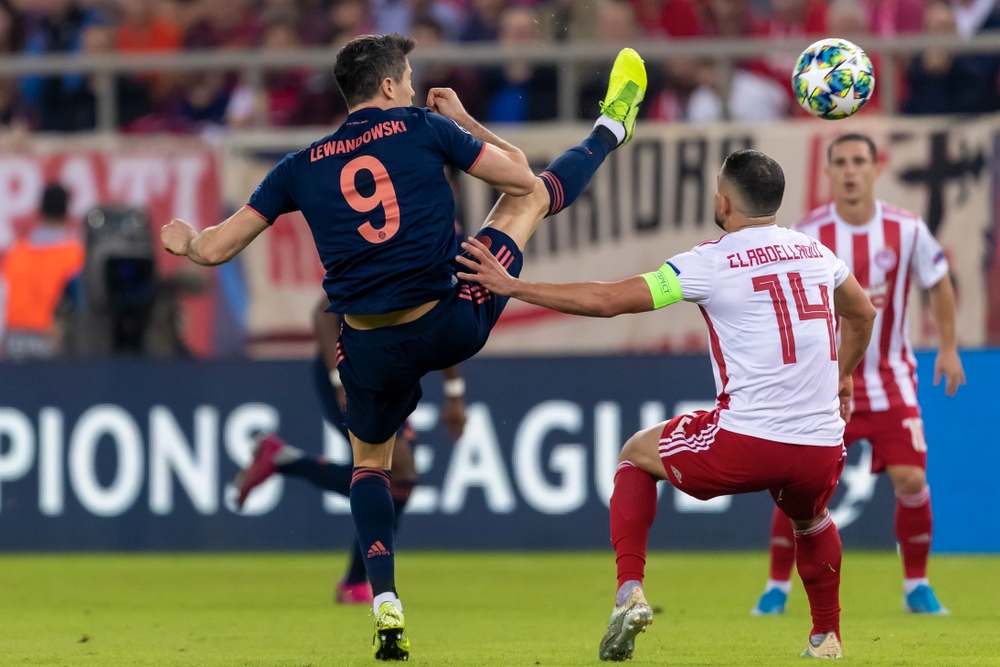 Robert Lewandowski trafił w Lidze Mistrzów! Instynktowne uderzenie Polaka [WIDEO]