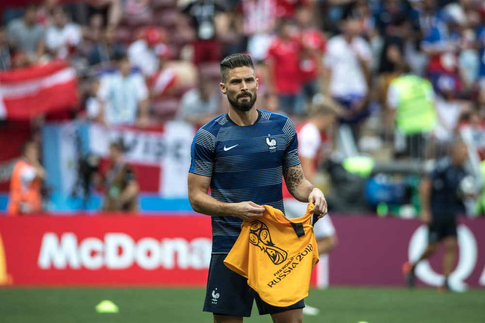 Gael Clichy o sytuacji Oliviera Giroud w Chelsea: Koniecznie musi znaleźć sobie nowy klub