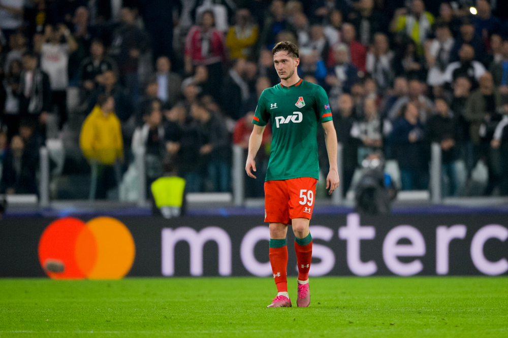 AC Milan chce klubowego kolegę Grzegorza Krychowiaka. Oferuje 15 milionów euro