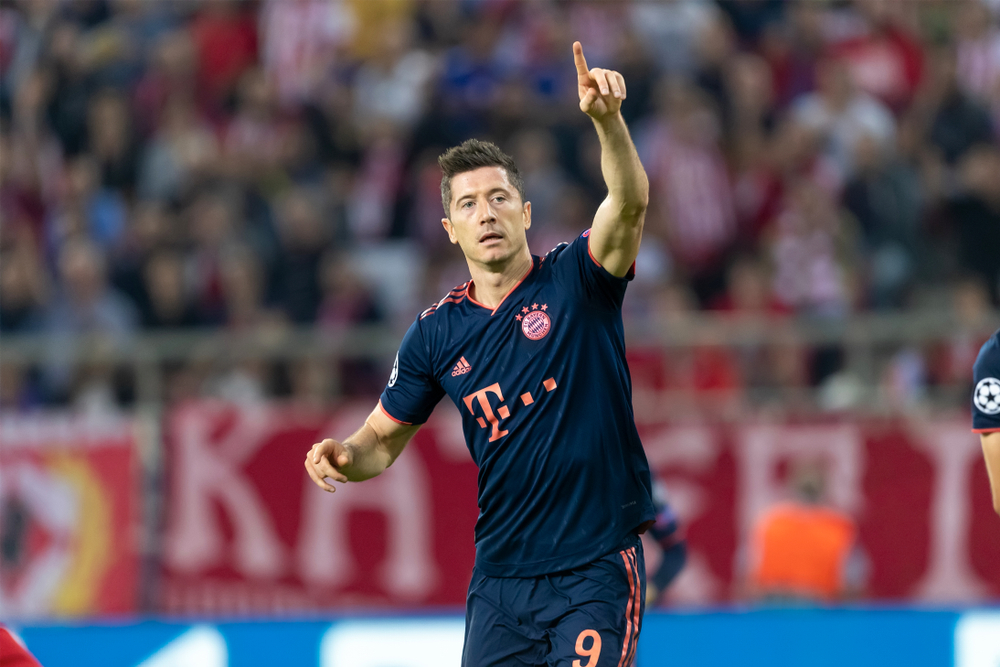 Robert Lewandowski w czołówce rankingu najlepszych piłkarzy dekady. "Strzelający Frankenstein"