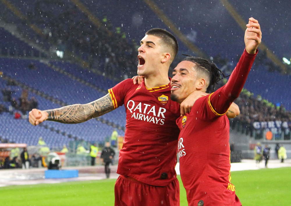 AS Roma chce wykupić Chrisa Smallinga. Trwają rozmowy z "Czerwonymi Diabłami"