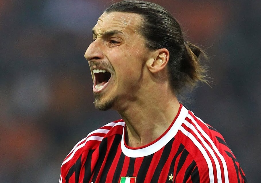 Zlatan Ibrahimović wylądował w Mediolanie. "Czekajcie na mnie na San Siro, znów zaczniemy skakać z radości"
