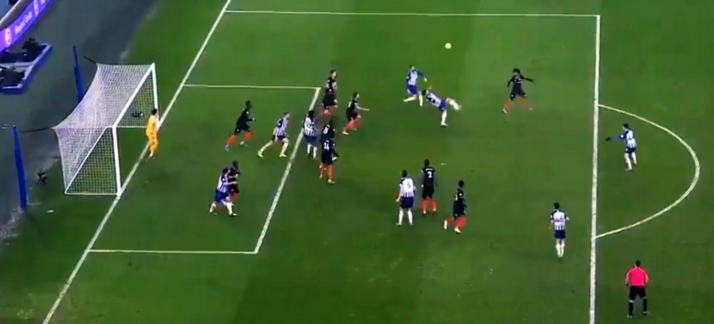 Chelsea straciła zwycięstwo po niesamowitym golu przewrotką! Kibice złapali się za głowy [WIDEO]