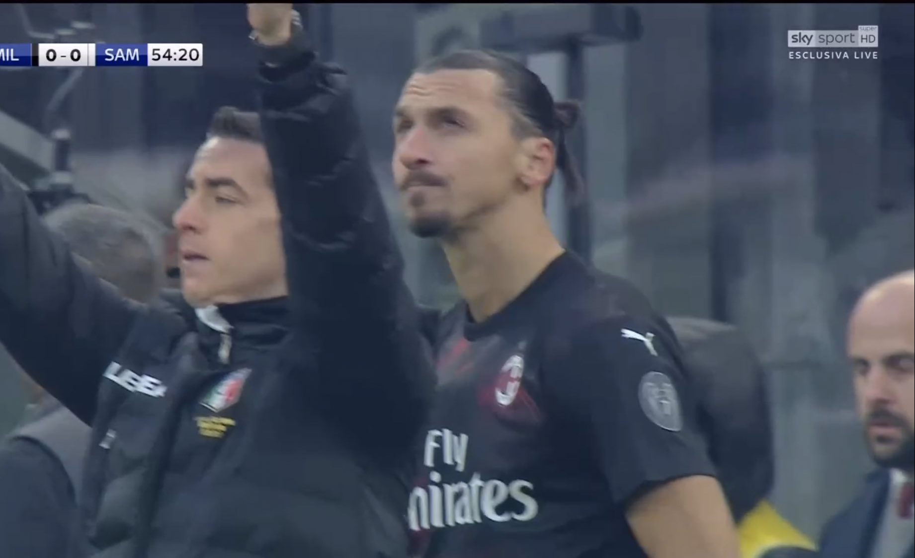Zlatan Ibrahimović znów zagrał dla Milanu! San Siro oszalało [WIDEO]