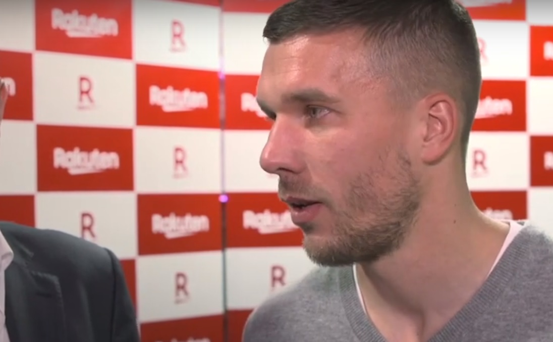 Lukas Podolski z kolejną opcją na transfer. "Mam tu browar i knajpy z kebabem"
