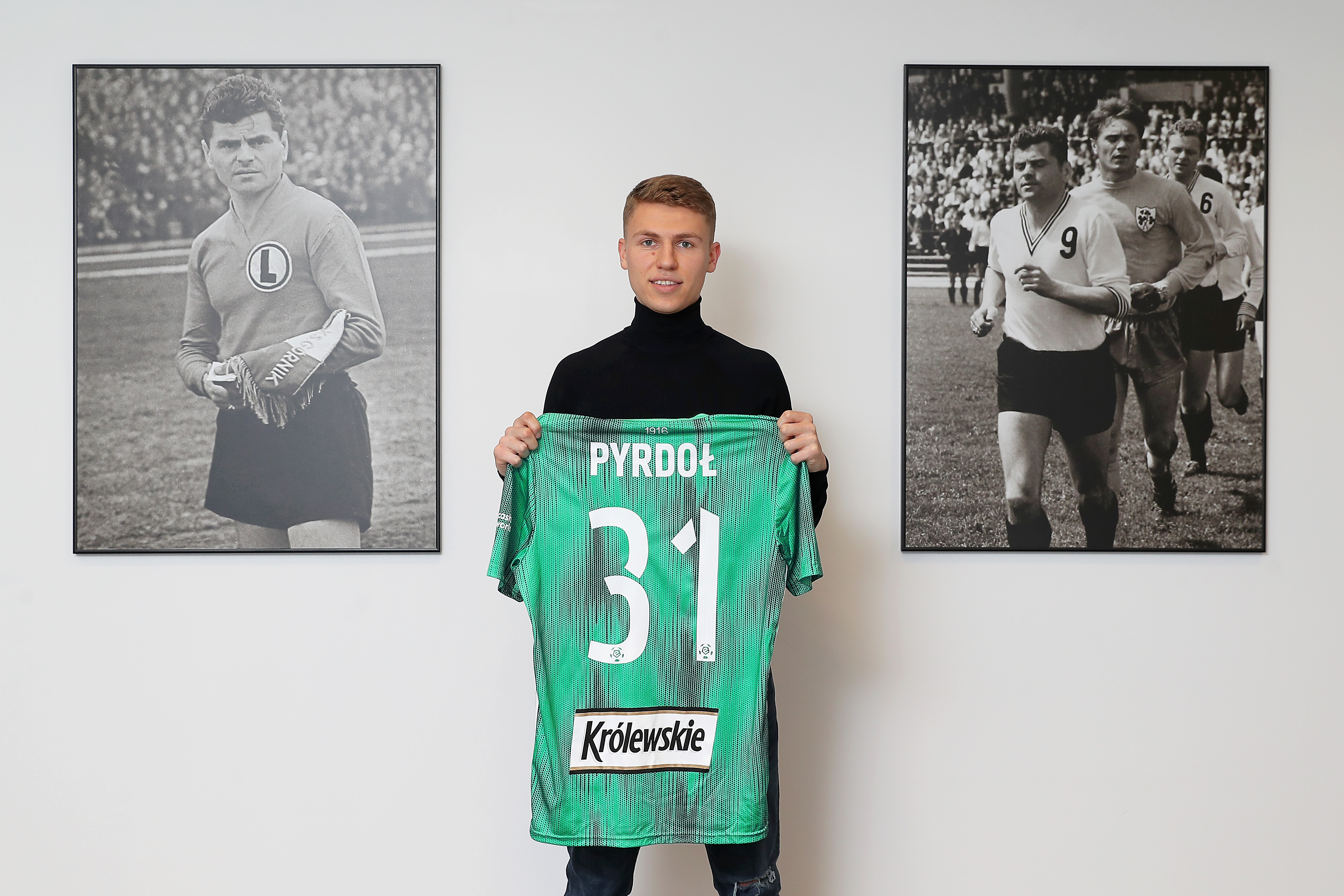 Szybka weryfikacja w Legii. Piotr Pyrdoł zmienia klub [NASZ NEWS]