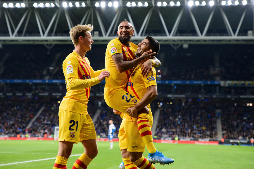 Piłkarze FC Barcelony zostali nagrodzeni przez Bartomeu. Drogie prezenty od prezydenta klubu