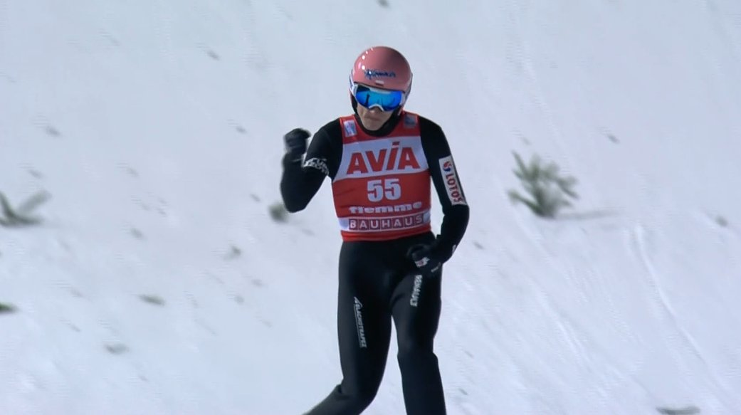 Świetne skoki Polaków w Predazzo! Trzech naszych zawodników w TOP4, wygrał Karl Geiger