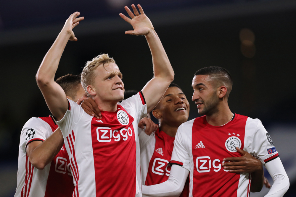 Donny van de Beek porównany do legendy Manchesteru United. "Ma nosa do strzelania goli"