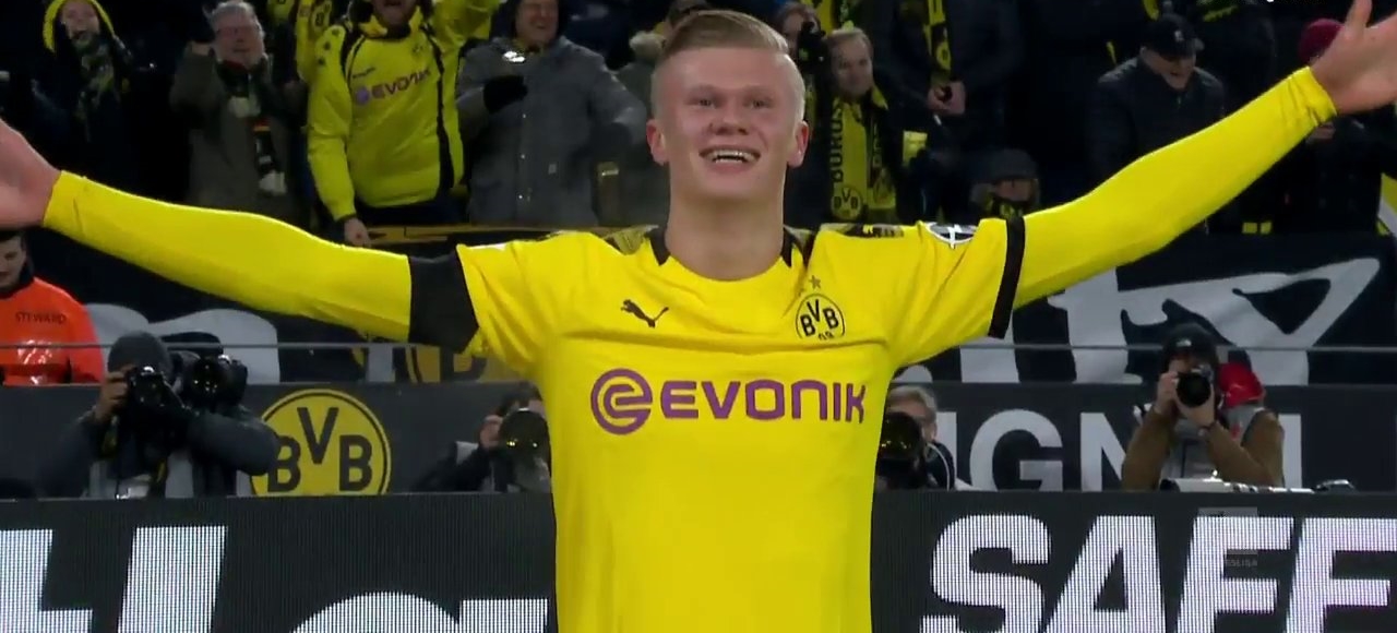 Bramkarz BVB żartuje z Erlinga Haalanda: To bardzo przykre, że już w drugim meczu spisuje się znacznie gorzej