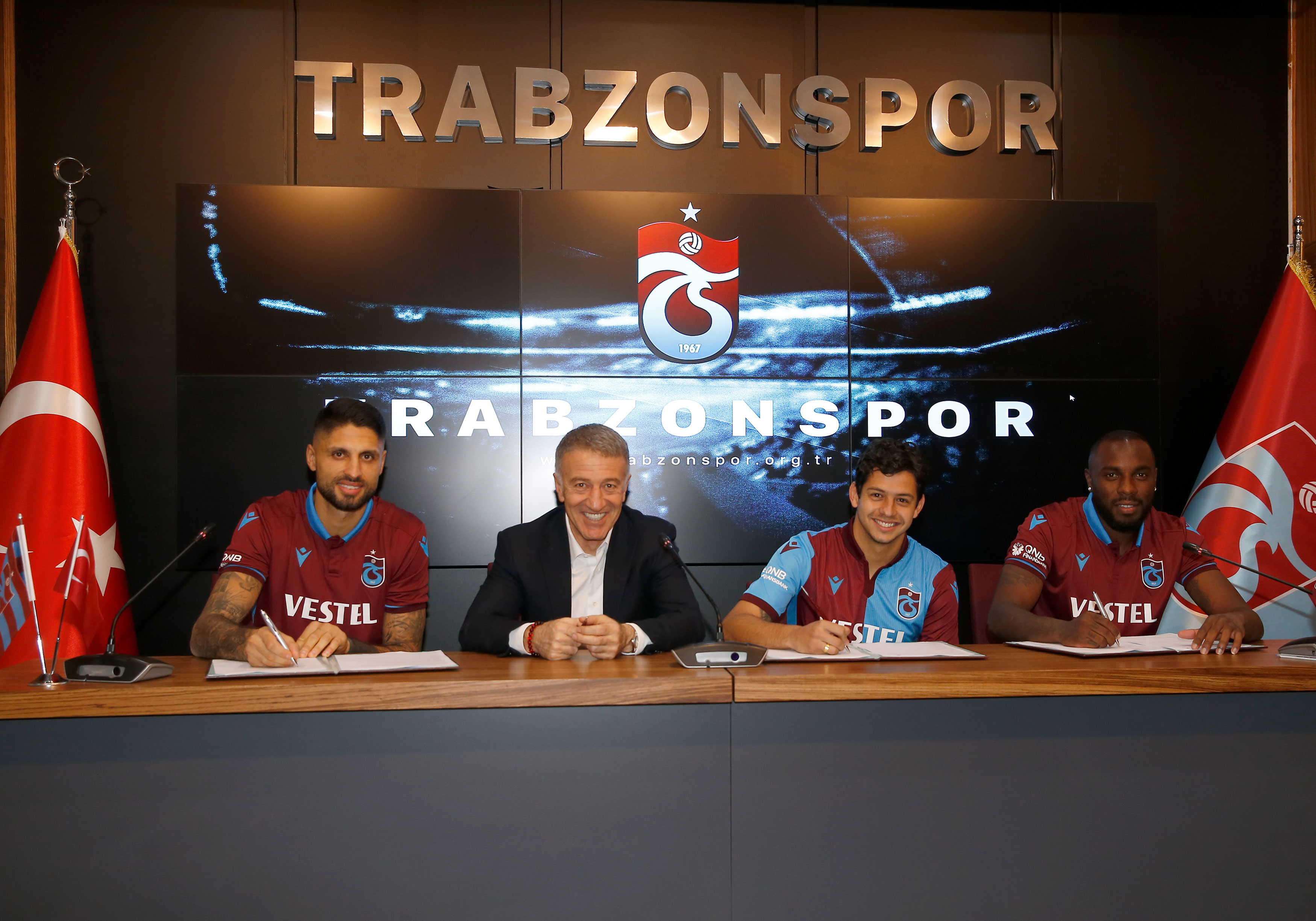Spory awans byłego piłkarza Legii. Będzie grał w Trabzonsporze