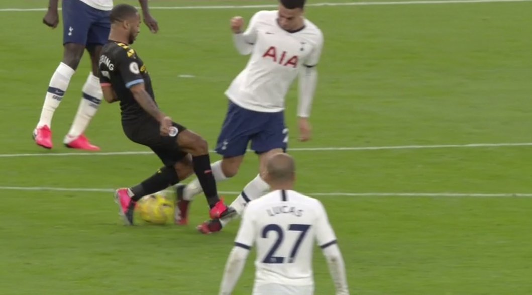 Wielka kontrowersja w meczu Tottenham - Manchester City. "Czerwona jak złoto, skandaliczny VAR" [ZDJĘCIE]