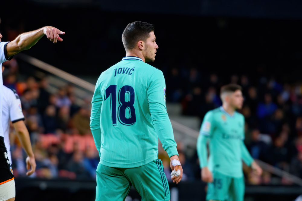 Media: AC Milan przedstawił ofertę za Lukę Jovicia. Chce sprowadzić go latem