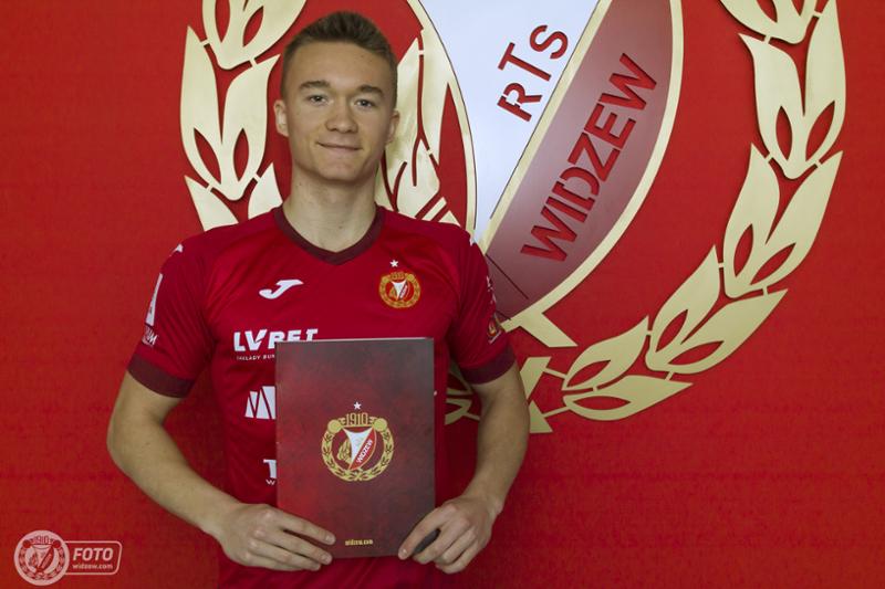 Młody obrońca przedłużył kontrakt z Widzewem. Jest jednak jeden warunek