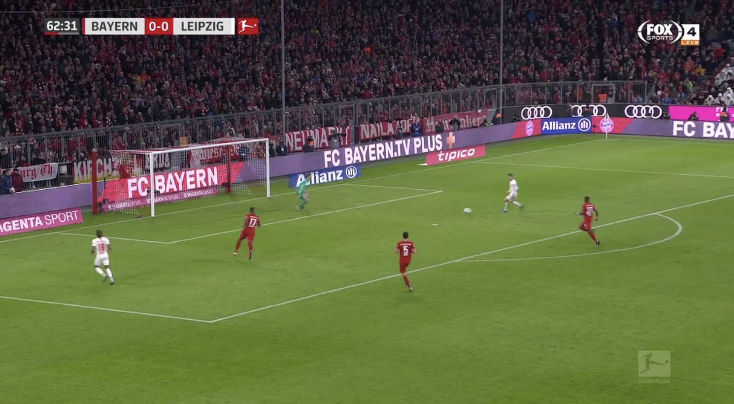 Bayern Monachium powstrzymany w hicie Bundesligi. Pech Lewandowskiego, wielkie pudło Wernera [WIDEO]