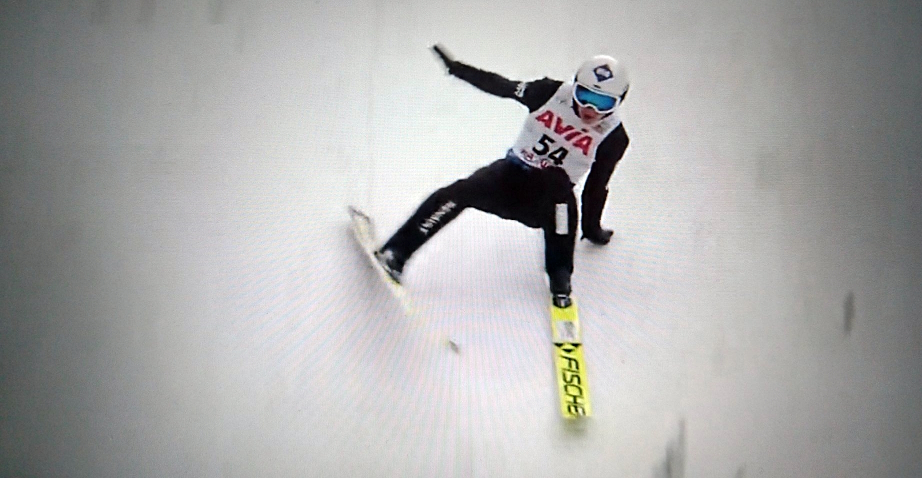 Kamil Stoch mógł wygrać kwalifikacje w Rasnovie, ale podparł swój skok. Lindvik najlepszy