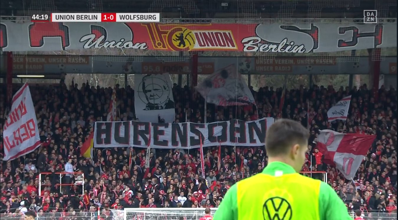 Kolejny mecz Bundesligi przerwany! Kibice Unionu Berlin przyłączyli się do protestu [WIDEO]