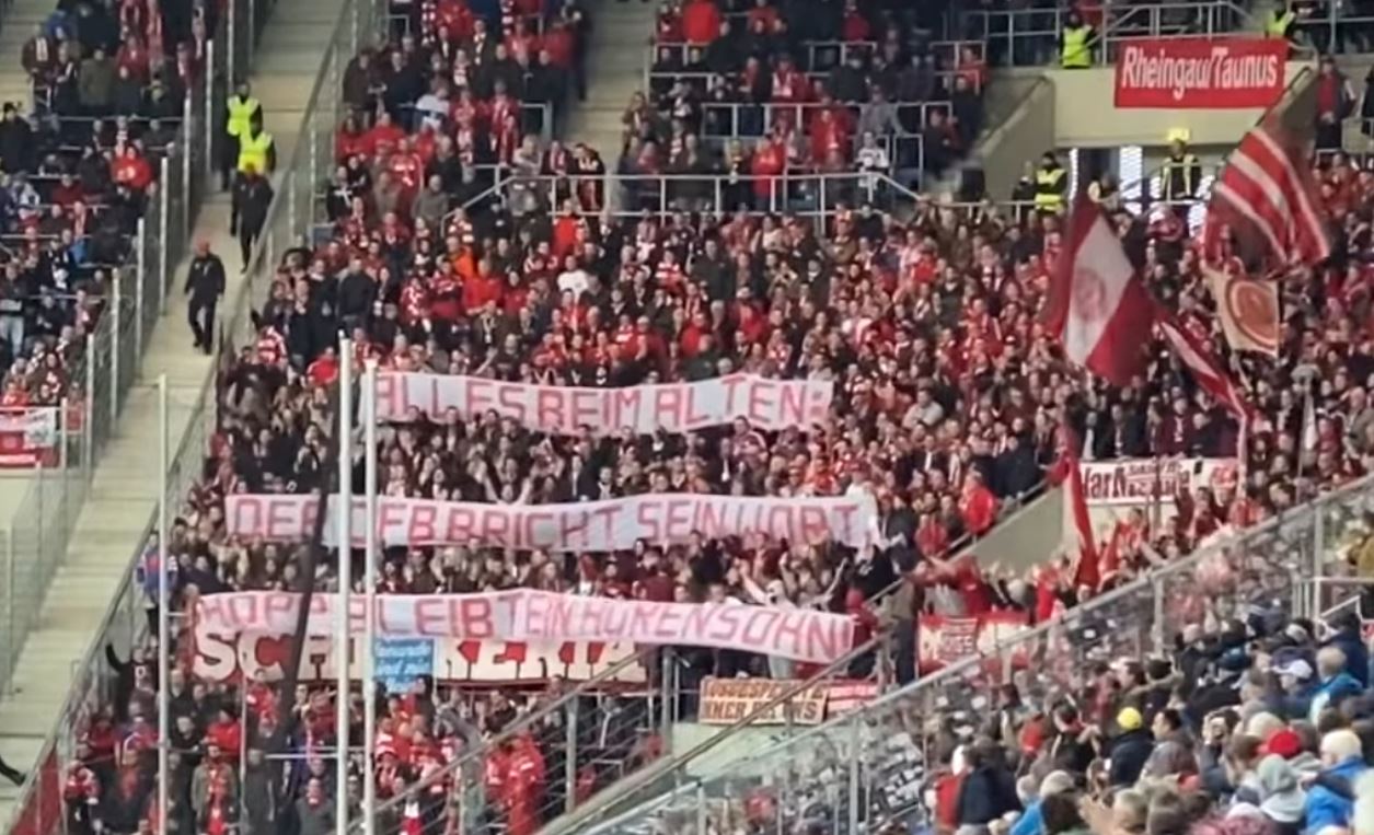 Manifest przeciw idiotyzmowi na trybunach. Niemcy muszą dać przykład i zjednoczyć się w walce z chamstwem