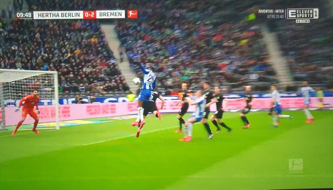 Hertha znów odrobiła straty. Przedostatni Werder strzelił 2 bramki w 3 minuty, słaby występ Krzysztofa Piątka