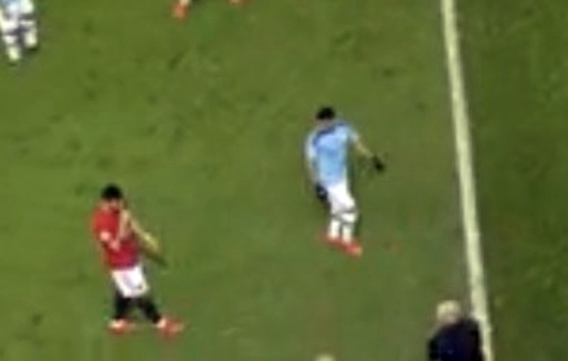 Bruno Fernandes uciszył Pepa Guardiolę. Wymowny gest piłkarza Manchesteru United [WIDEO]