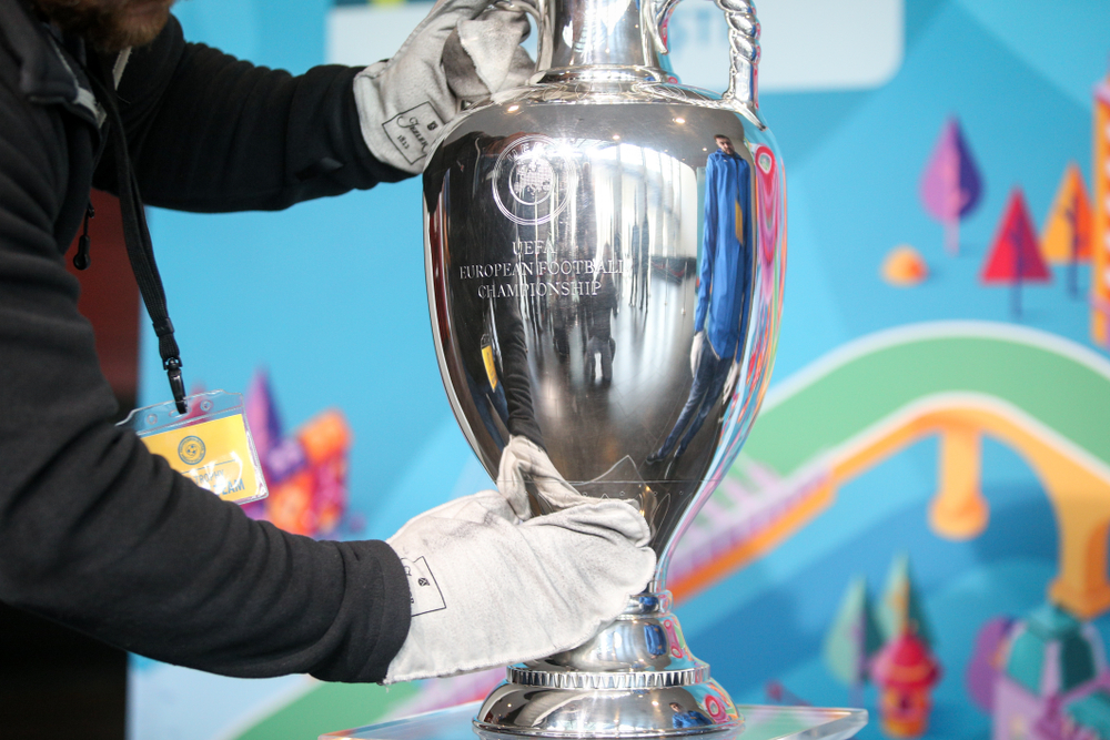 Twitter komentuje decyzje UEFA. "Będziemy żyli w zawrotnym tempie"