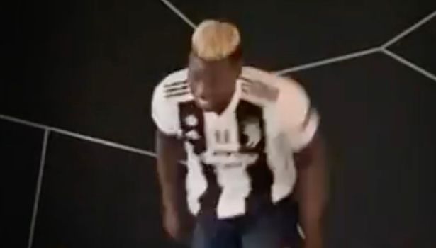 Paul Pogba trenował w koszulce Juventusu. Francuski piłkarz w ten sposób wyraził swoje wsparcie dla Matuidiego