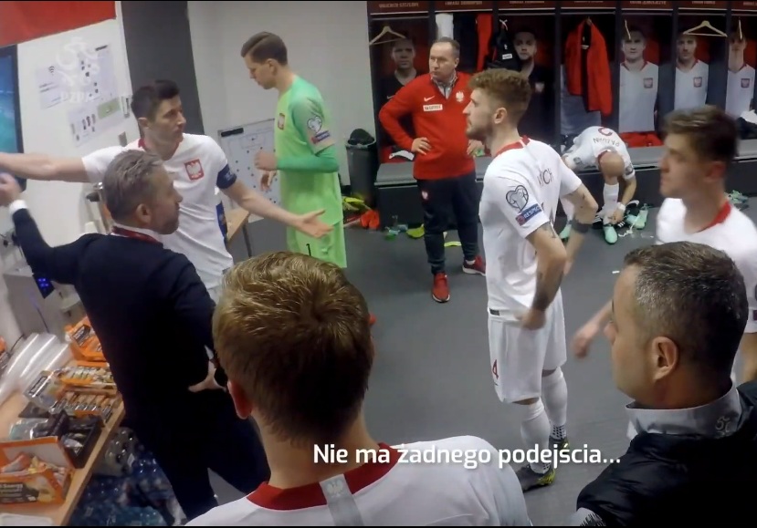 Kulisy eliminacji do ME 2020. Zirytowany "Lewy", budowanie Recy przez Brzęczka i "Krystian, próbuj" [WIDEO]