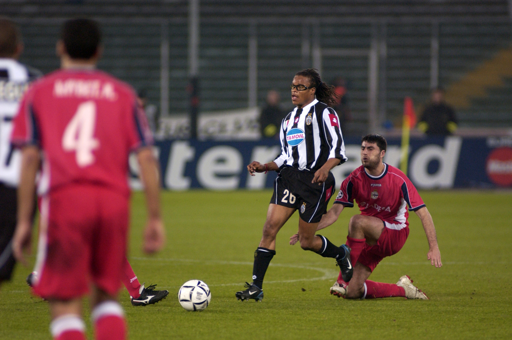 Czerwone kartki, pobicia, ataki na kobiety i bluzgi w stronę trenera. Ostre kły holenderskiego „Pitbulla”