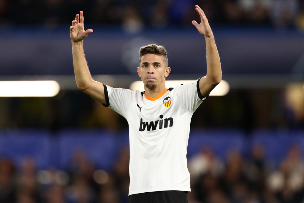 Mocne stanowisko piłkarza Valencii w sprawie wznowienia rozgrywek. "Najpierw życie, później futbol!"