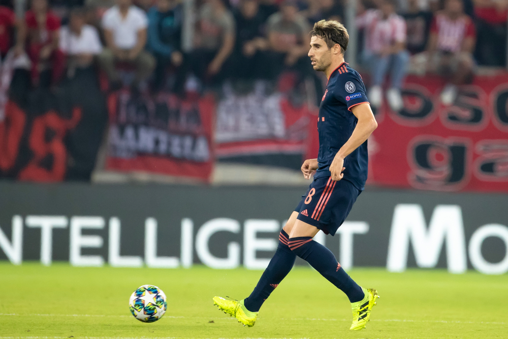 Javi Martinez z kontuzją uda. Piłkarz Bayernu Monachium w tym roku już nie zagra