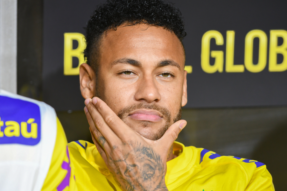 Kolejna odsłona sagi transferowej z Neymarem w roli głównej. "Brazylijczyk zaczyna wojnę"