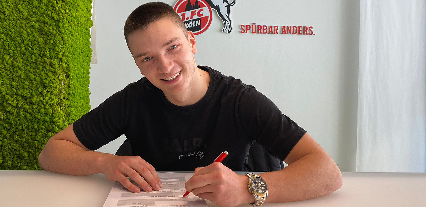 Noah Katterbach podpisał nową umowę z FC Koeln. "Mam bardzo dobre relacje z trenerem"