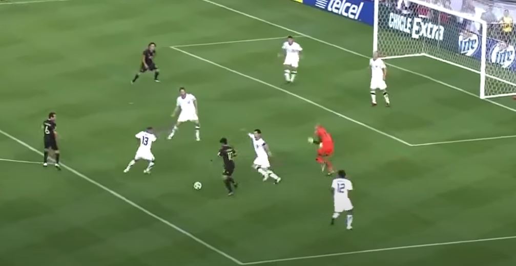 Poezja, majstersztyk, piękno futbolu - cz. II. Wybraliśmy 10 najsłynniejszych bramek zdobytych lobem