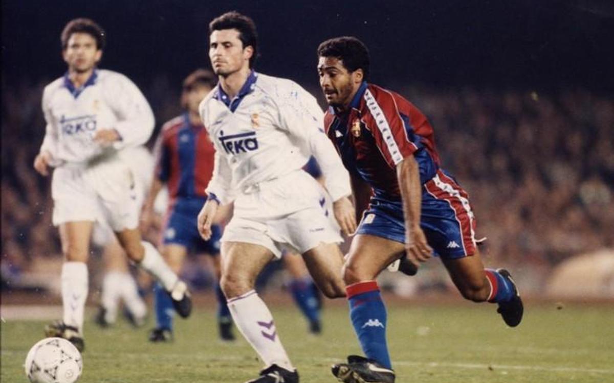 Zszedł z boiska w El Clasico, by polecieć na imprezę. Romario czarował kobiety i bawił się futbolem