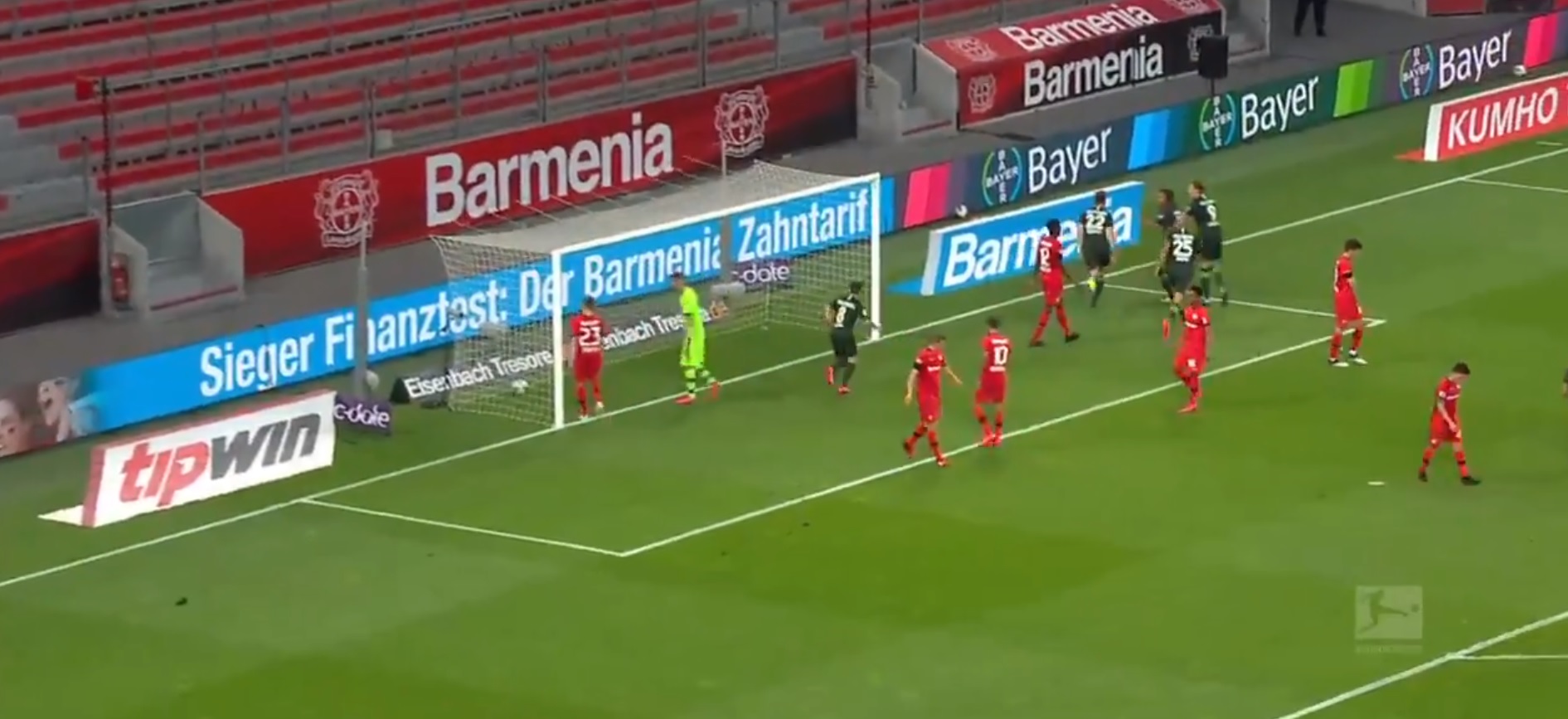 Koszmarny mecz Bayeru Leverkusen. VfL Wolfsburg wbił "Aptekarzom" cztery gole [WIDEO]