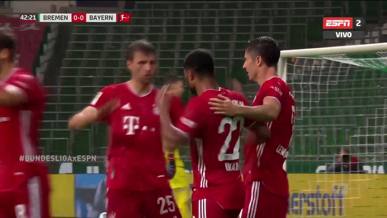 Robert Lewandowski z kolejnym golem w Bundeslidze! Polak pieczętuje mistrzowski tytuł Bayernu [WIDEO]